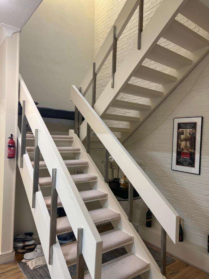 44 Baker Street Accurist House * Londra